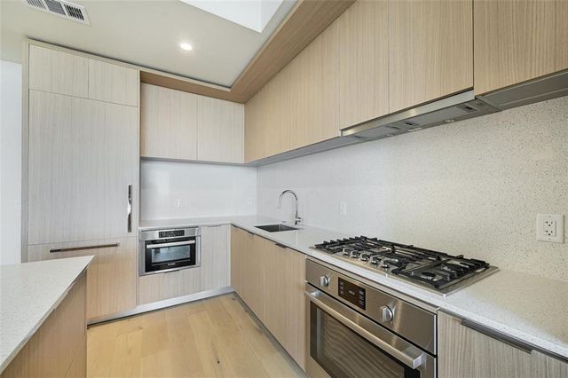 44 East Ave 2708, Austin, TX 78701