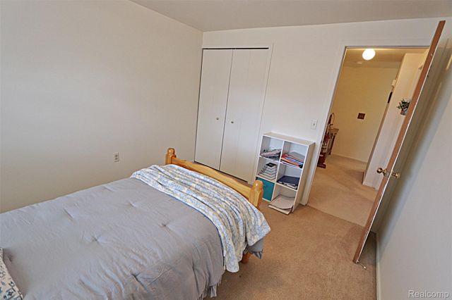 2131 Vine Way Drive 97, Canton Charter Township, MI 48188