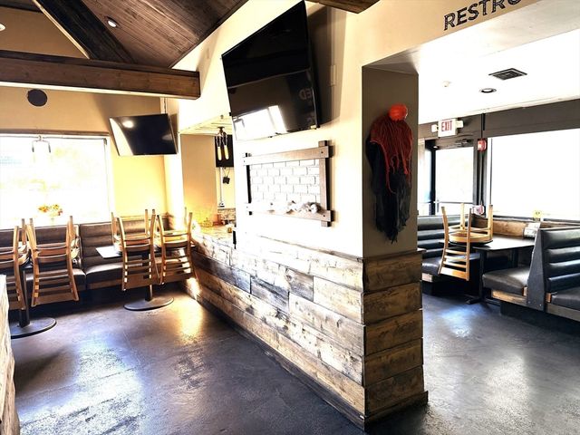 321 West Boylston St, Worcester, MA 01606