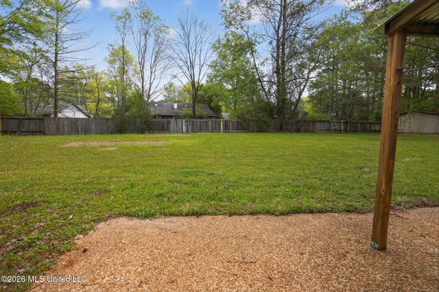16 Christopher Court, Jackson, MS 39212