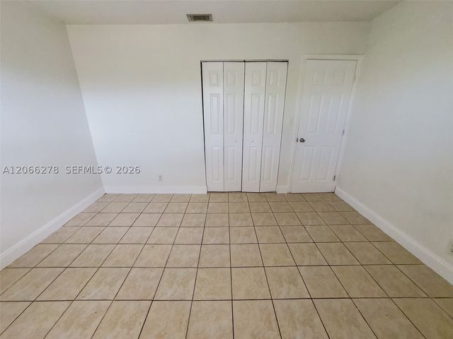 4061 N Dixie Hwy 23, Oakland Park, FL 33334