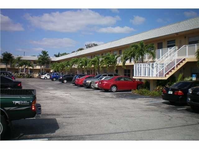 4061 N Dixie Hwy 23, Oakland Park, FL 33334