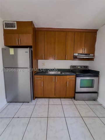 4061 N Dixie Hwy 23, Oakland Park, FL 33334