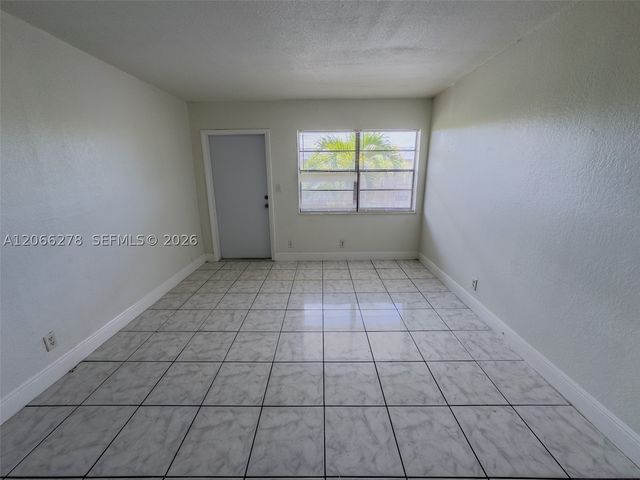 4061 N Dixie Hwy 23, Oakland Park, FL 33334