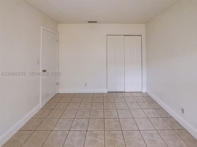 4061 N Dixie Hwy 23, Oakland Park, FL 33334