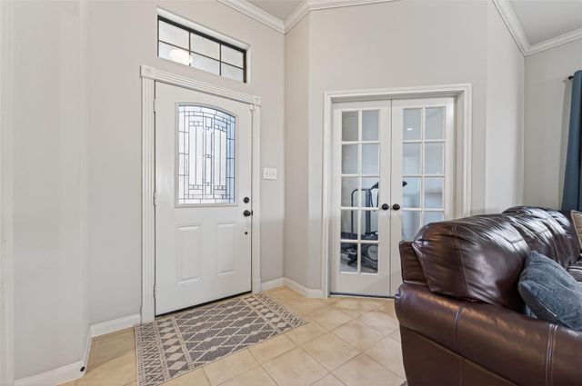 118 Snug Harbor Drive, Conroe, TX 77356