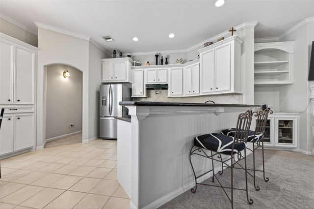 118 Snug Harbor Drive, Conroe, TX 77356