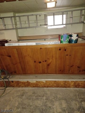 48 Atlantic St, Elizabeth City, NJ 07206