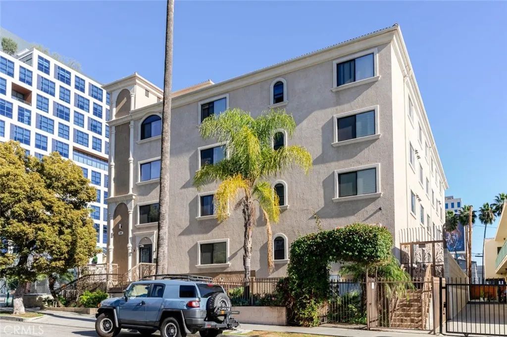 1466 Tamarind Avenue 101, Los Angeles, CA 90028