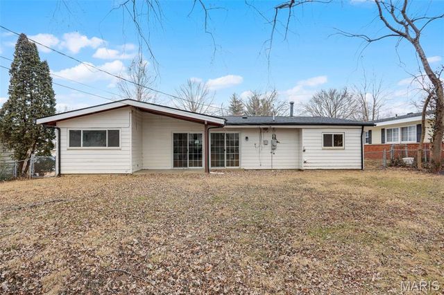 3130 Kingsley Drive, Florissant, MO 63033