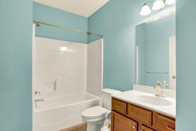 182 MEADOWVIEW DR, Harrisburg, PA 17111