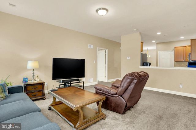 182 MEADOWVIEW DR, Harrisburg, PA 17111