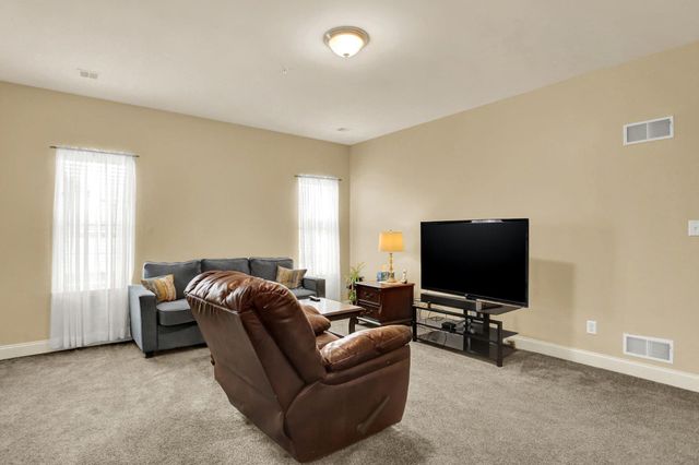182 MEADOWVIEW DR, Harrisburg, PA 17111