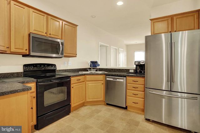 182 MEADOWVIEW DR, Harrisburg, PA 17111
