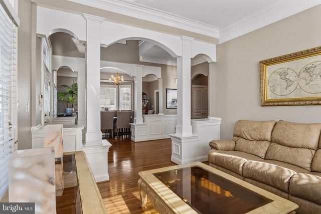 9223 OX RD, Lorton, VA 22079