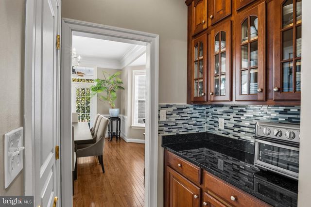 9223 OX RD, Lorton, VA 22079