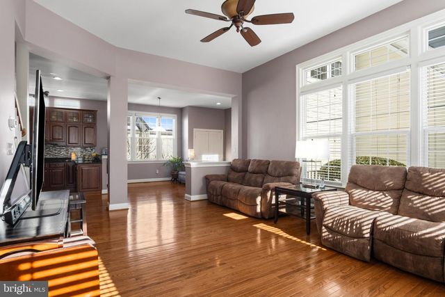 9223 OX RD, Lorton, VA 22079