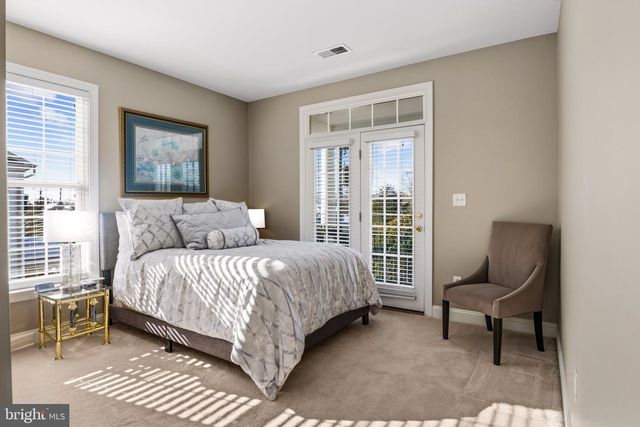 9223 OX RD, Lorton, VA 22079