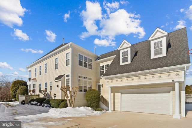 9223 OX RD, Lorton, VA 22079