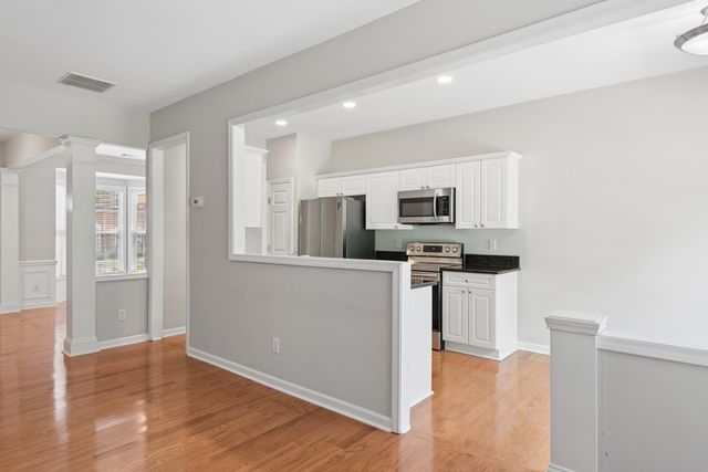 510 Old Towne Dr, Brentwood, TN 37027