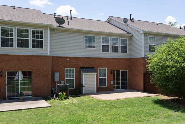 510 Old Towne Dr, Brentwood, TN 37027