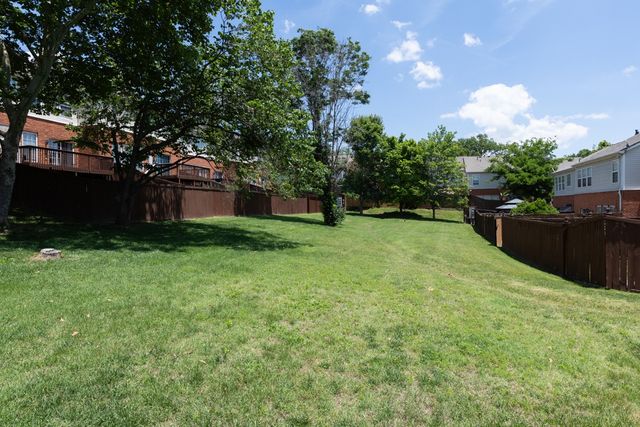 510 Old Towne Dr, Brentwood, TN 37027