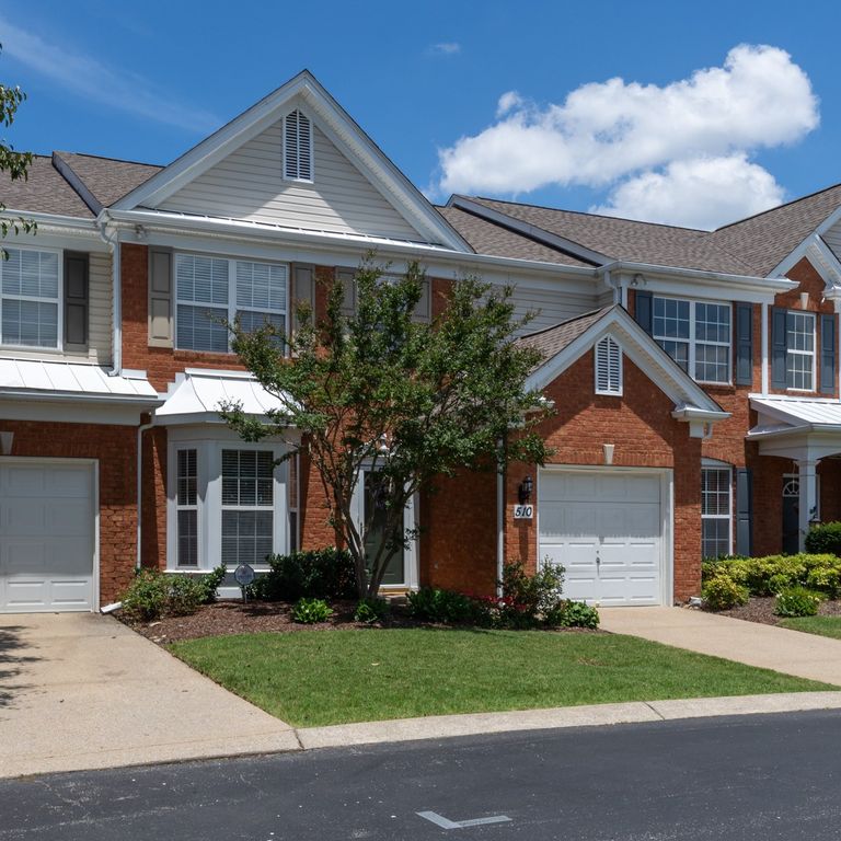 510 Old Towne Dr, Brentwood, TN 37027