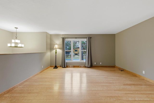 3008 HEFFRON STREET, Stevens Point, WI 54481