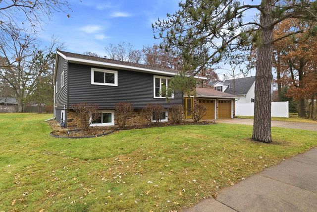 3008 HEFFRON STREET, Stevens Point, WI 54481