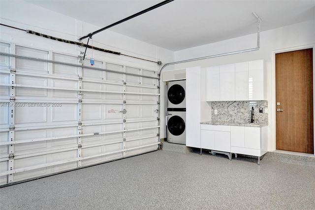 20824 NE 37th Ave 20824, Aventura, FL 33180