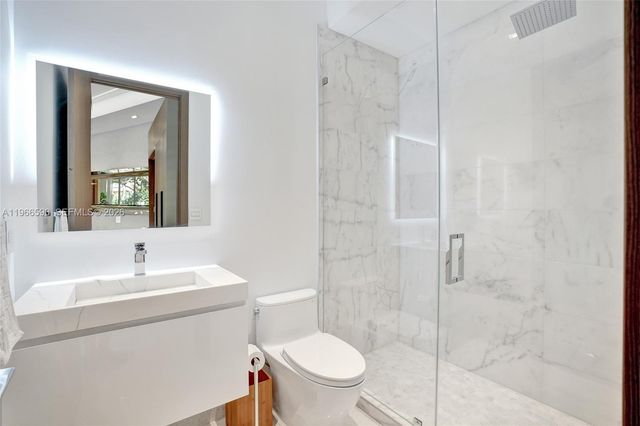 20824 NE 37th Ave 20824, Aventura, FL 33180