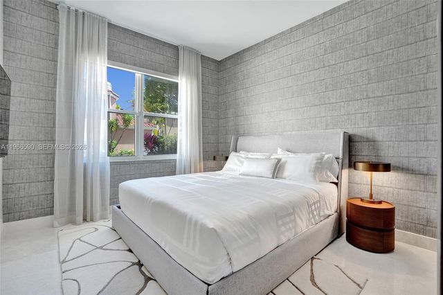 20824 NE 37th Ave 20824, Aventura, FL 33180