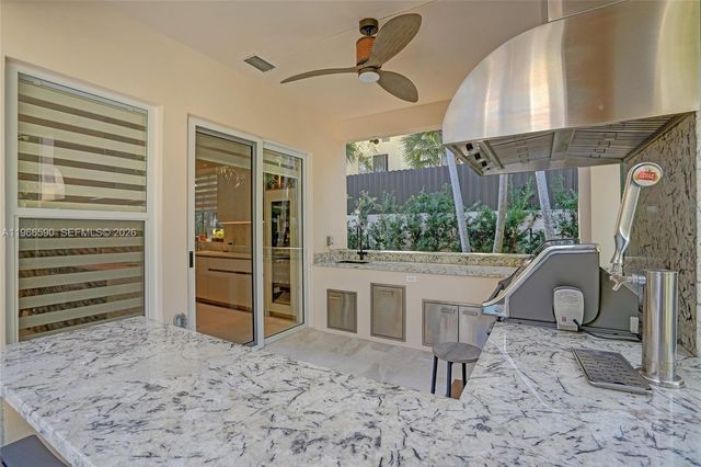 20824 NE 37th Ave 20824, Aventura, FL 33180