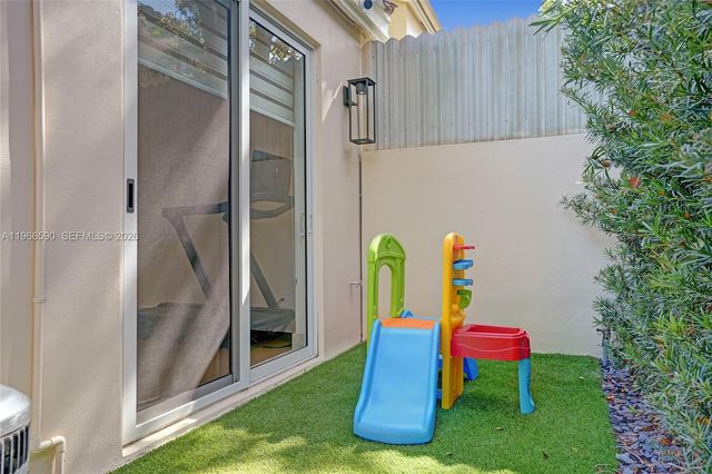 20824 NE 37th Ave 20824, Aventura, FL 33180