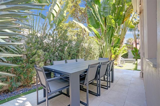 20824 NE 37th Ave 20824, Aventura, FL 33180