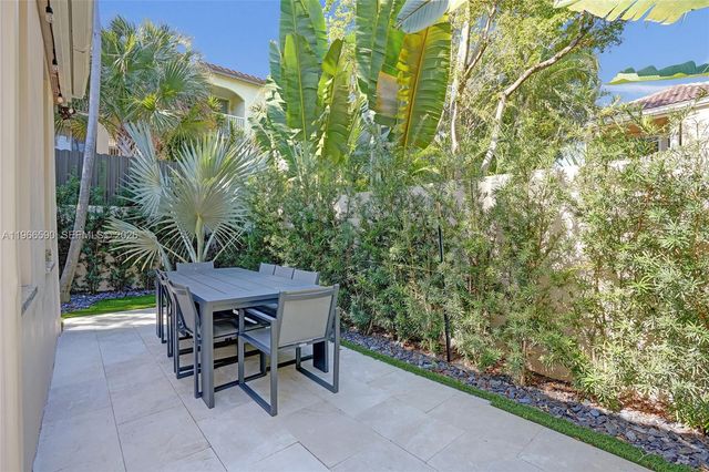 20824 NE 37th Ave 20824, Aventura, FL 33180