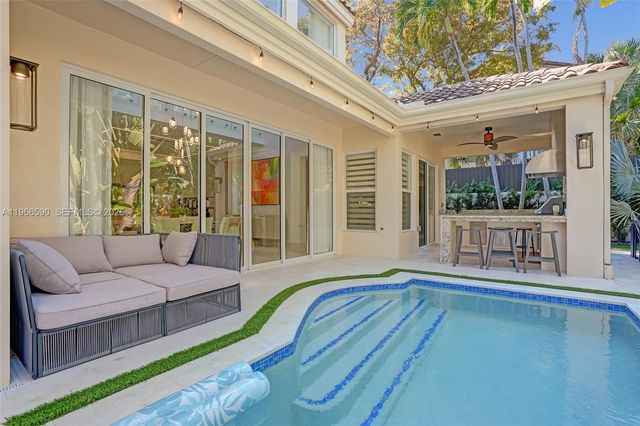 20824 NE 37th Ave 20824, Aventura, FL 33180