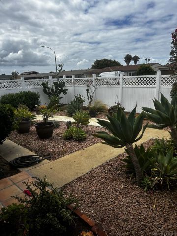 3142 Luna Ave., San Diego, CA 92117