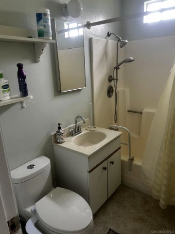 3142 Luna Ave., San Diego, CA 92117
