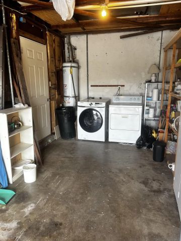 3142 Luna Ave., San Diego, CA 92117