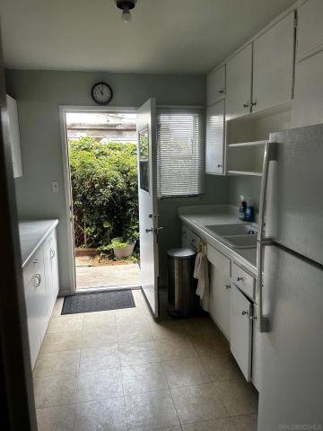 3142 Luna Ave., San Diego, CA 92117