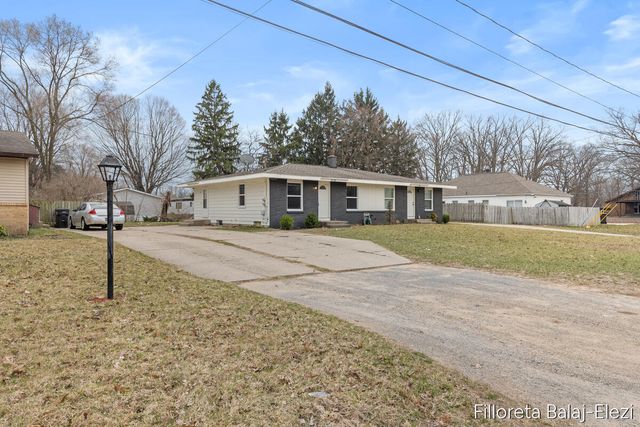 418 56th Street, Kentwood, MI 49548