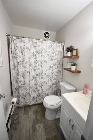 605 N Wolf Road B9, Hillside, IL 60162