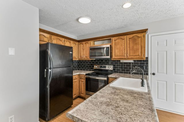 705 Murray Dr, Columbia, TN 38401