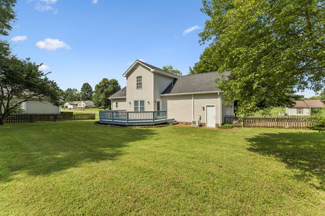 705 Murray Dr, Columbia, TN 38401