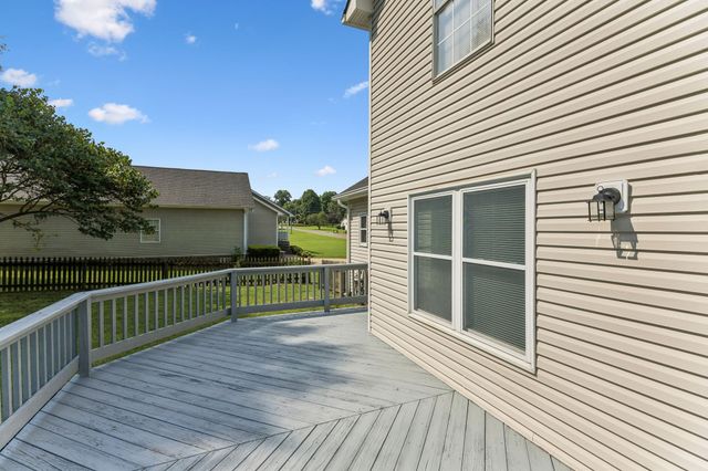 705 Murray Dr, Columbia, TN 38401