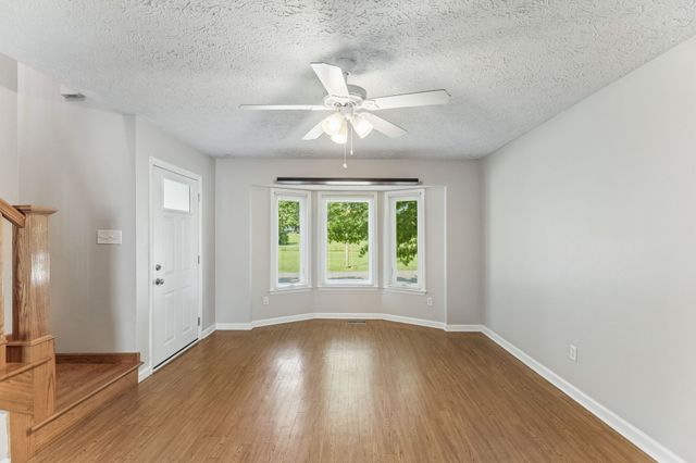 705 Murray Dr, Columbia, TN 38401