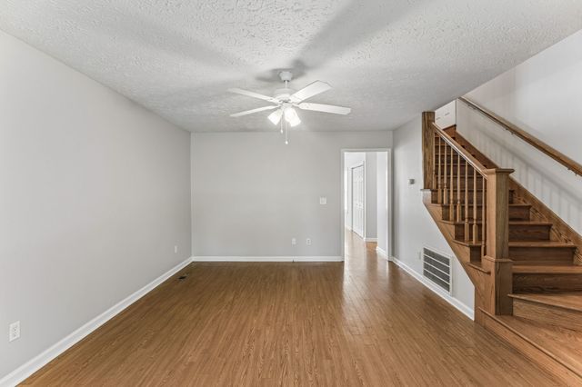 705 Murray Dr, Columbia, TN 38401