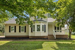 705 Murray Dr, Columbia, TN 38401