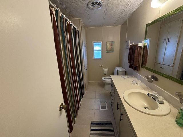 4257 1st Ct, Lot 84, Lake Worth, FL 33462